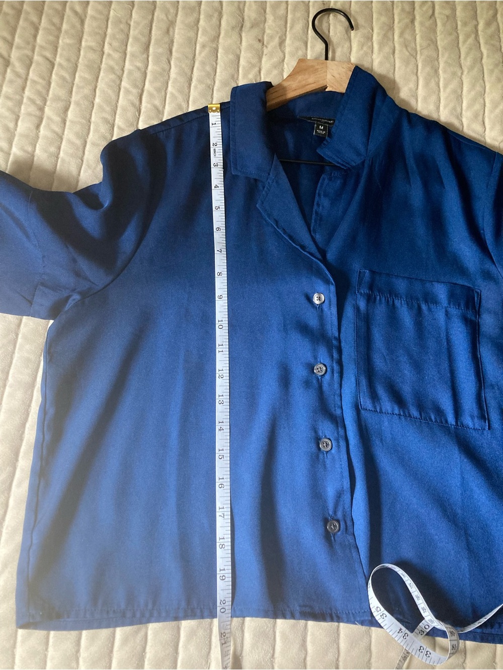 Banana Republic Factory Short Sleeve cropped Navy Button-Up Blouse - Picture 7 of 7